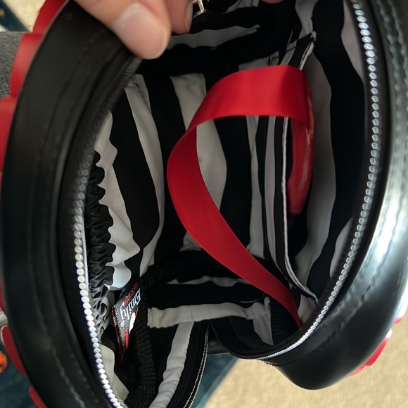 NWT- Emily The Strange Vintage Make up Bag. - Picture 9 of 14